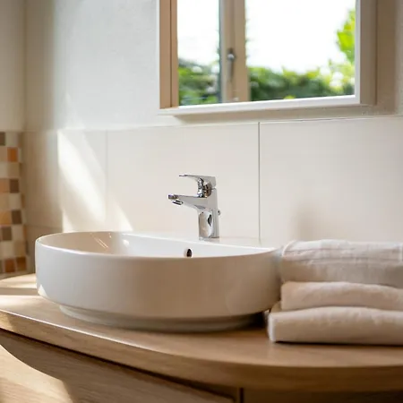 Kugelhaus Phoebe Charmantes Kugelhaus Aus Holz Am Waldrand Des Tollensesees * Wustrow (Penzlin)