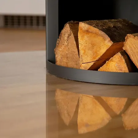 Kugelhaus Phoebe Charmantes Kugelhaus Aus Holz Am Waldrand Des Tollensesees Feriehus Wustrow (Penzlin)