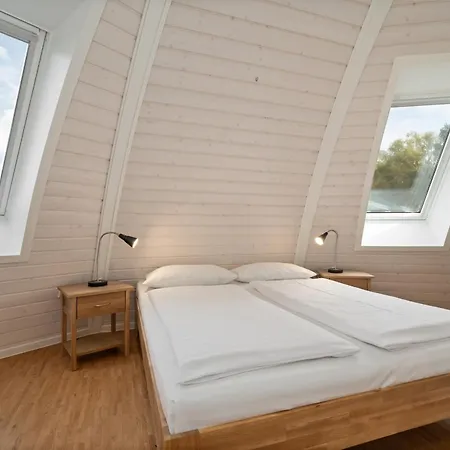 Prázdninový dům Kugelhaus Phoebe Charmantes Kugelhaus Aus Holz Am Waldrand Des Tollensesees *